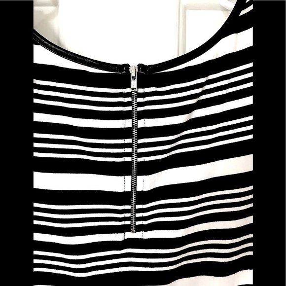 🆕🔥EXPRESS STYLISH&CHIC FAUX LEATHER COLLAR TRIMMED/ZIPPER UP BACK/FORM FITTING - Picture 13 of 13